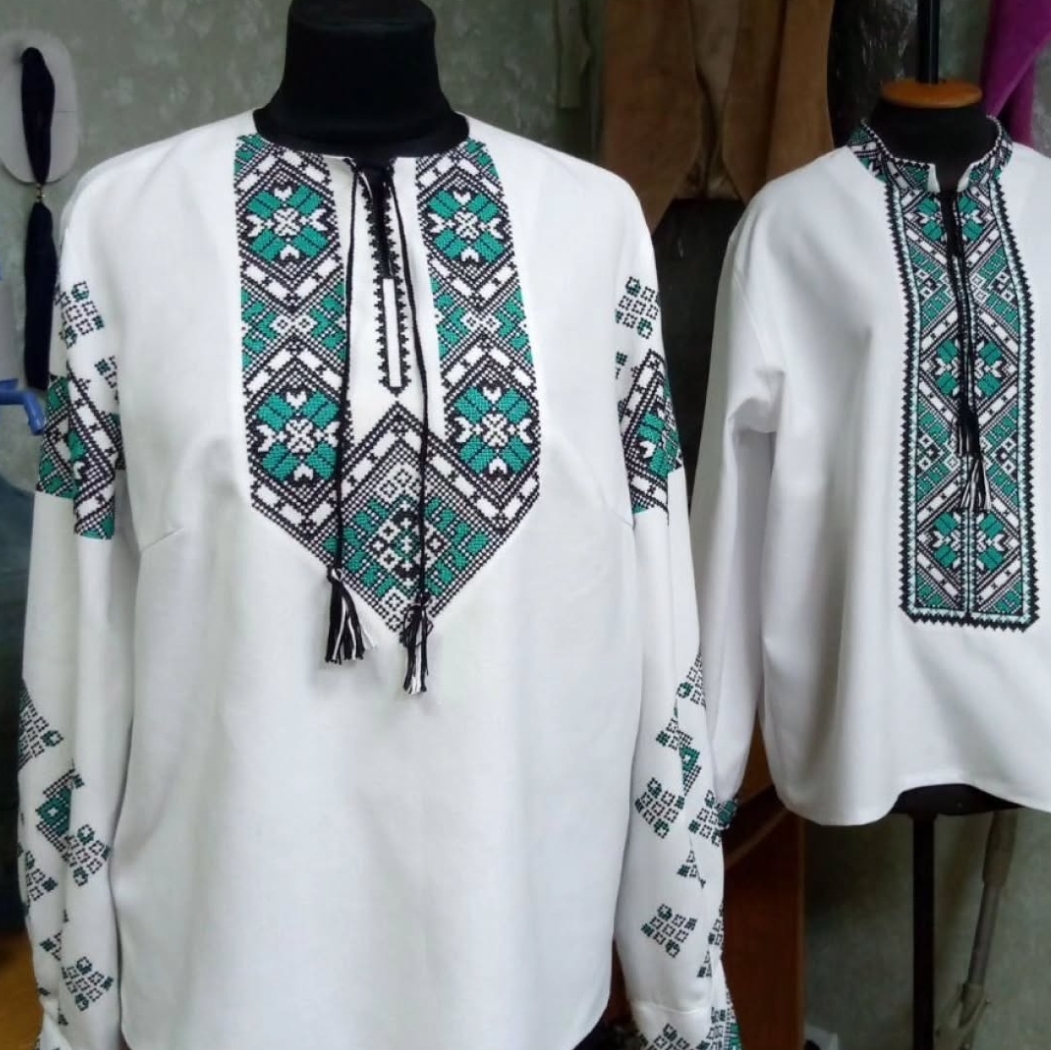 Вышиванка - це не просто красива сорочка, це наш оберіг і традиція. У ProStrichka ми шиємо вишиванки з любов'ю та увагою до деталей.